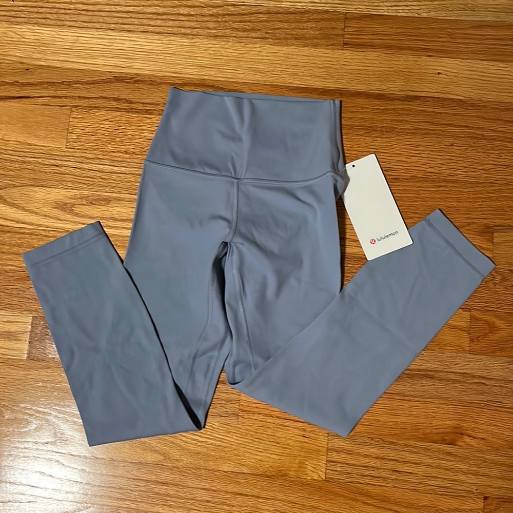 NWT Lululemon Align crop 23’’ in chambray